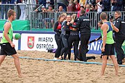 Deutsch: Beachhandball Europameisterschaften 2019 (Beach handball Euro); Tag 5: 6. Juli 2019 – Frauen, Platzierungsspiel für die Ränge 9–12, Deutschland-Polen 2:1 (22:23, 19:16, 7:6) English: Beach handball Euro; Day 5: 6 July 2019 – Placement Match/Cross Match for rank 9–12 Women – Germany-Poland 2:1 (22:23, 19:16, 7:6)