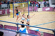 Deutsch: Beachhandball bei den Olympischen Jugendspielen 2018; Tag 5, 10. November 2018; Mädchen, Hauptrunde - Ungarn-Argentinien 1:2 English: Beach handball at the 2018 Summer Youth Olympics at 11 October 2018 – Girls Main Round – Hungary-Argentina 1:2