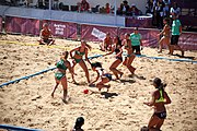 Deutsch: Beachhandball bei den Olympischen Jugendspielen 2018; Tag 4, 10. Oktober 2018; Mädchen, Vorrunde, Gruppe A - Ungarn-Chinese Taipei (Taiwan) 2:0 English: Beach handball at the 2018 Summer Youth Olympics at 10 October 2018 – Girls Preliminary Round Group A‎ – Hungary-Chinese Taipei 2:0