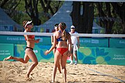 Deutsch: Beachvolleyball bei den Olympischen Jugendspielen 2018; Tag 8, 14. Oktober 2018; Mädchen, Achtelfinale – Bolivien-Puerto Rico 0:2 (18–21/18–21 ) English: Beach volleyball at the 2018 Summer Youth Olympics at 14 October 2018 – Girls Round of 16 – Bolivia-Puerto Rico 0:2 (18–21/18–21 )