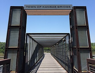 The Town of Kansas Bridge offers a connection for foot and bike traffic from the Riverfront Heritage Trail (starting at Berkley Riverfront Park) to the River Market. BridgeTownofKansas.jpg
