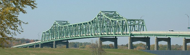 File:Bridge Mississippi River Illinois Iowa Route 136 Fulton Illinois.jpg