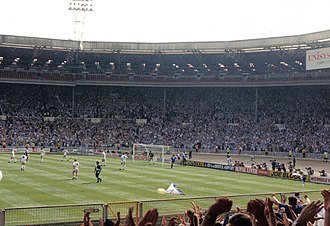 Bristol Rovers v Tranmere Rovers Leyland DAF Cup Final in 1990 Bristol Rovers v Tranmere Rovers, Wembley 1990 (344523653).jpg