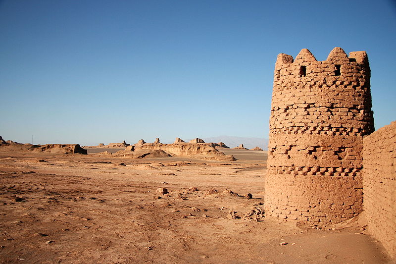 File:Caravanserai in desert Dasht-e Lut, Kerman Province, Iran 06.JPG