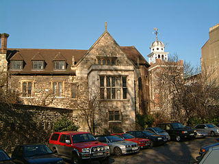 Les bâtiments depuis le parc de Charterhouse Square