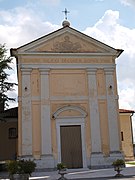 La facciata della chiesa di San Martino Vescovo a Barco (frazione di Pravisdomini).