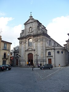Serra redressé l'église.JPG