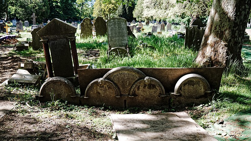 File:City of London Cemetery London orphanage monument 1 darker.jpg