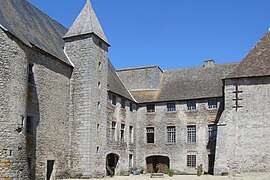 Commanderie hospitalière de Lavaufranche (XIIe siècle). Guy de Blanchefort en a été commandeur.