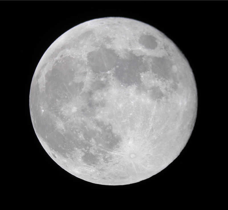 File:ComputerHotline - Pleine Lune (by).jpg - Wikimedia Commons