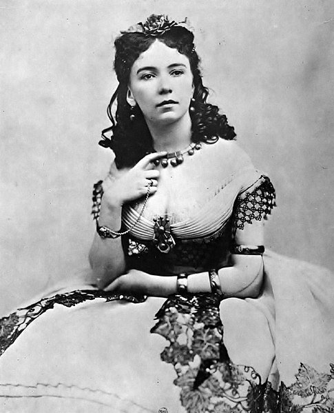 File:Cora Pearl (A10).jpg