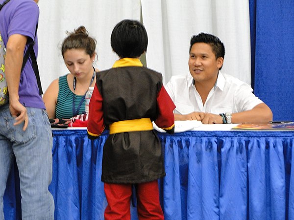 Basco talking to a Zuko cosplayer at Otakon 2014.