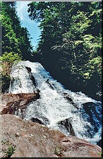 Dicks Creek Falls waterfall