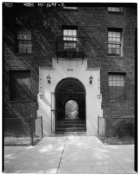 File:ENTRANCE - Dunbar Apartments, 246 West 150th Street, New York, New York County, NY HABS NY,31-NEYO,118-2.tif