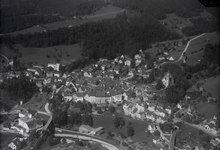 Aerial view (1946) ETH-BIB-Lichtensteig-LBS H1-009241.tif