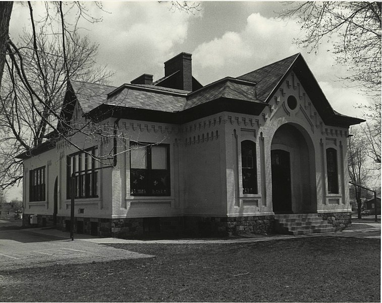 File:East Ward School St Johns MI 1979.jpg