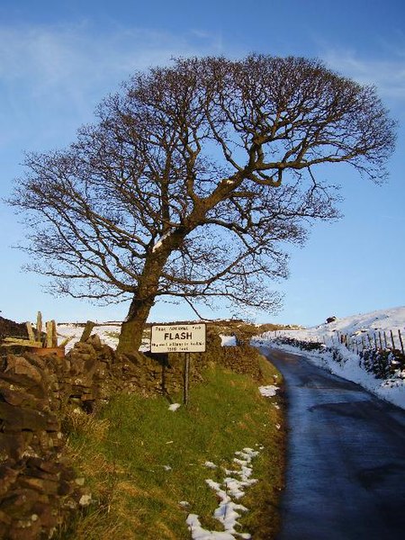 File:Entering Flash highest village in Britain 1518ft - geograph.org.uk - 321556.jpg