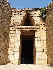 The entrance of the Treasury of Atreus (13th Century BC) in Mycenae Entrance to the treasure of Atreus.jpg