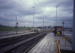 Halte Erasmus van sneltramlijn 103 in 1983. Hier bevindt zich het metrostation vandaag.