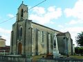 FR 17 Saint-Georges-de-Longuepierre - Église Saint Georges 02.jpg