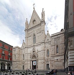 Facciata Duomo di Napoli - BW 2013-05-16.jpg