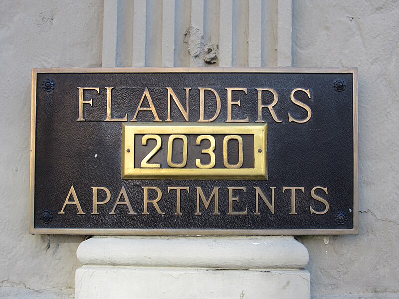 File:Flanders Apartments, Portland, OR plaque.JPG