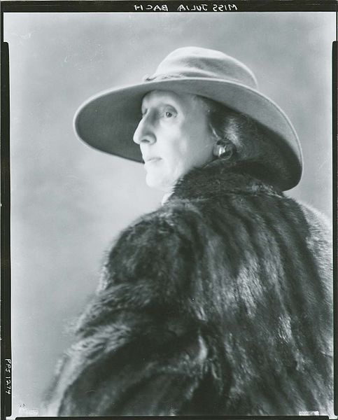 File:Florence Julia Bach, American painter and sculptor, 1891-1978 (3378173361).jpg