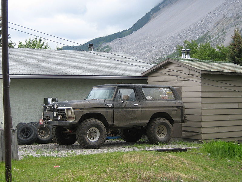 File:Ford Bronco (3655862024).jpg