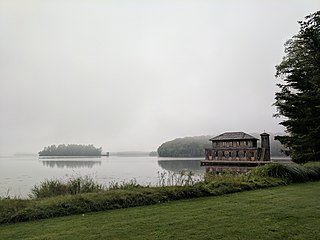 <span class="mw-page-title-main">Forest Lodge (Namakagon, Wisconsin)</span> United States historic place