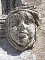 Mascarón del portal de la iglesia Saint-Cyr-et-Sainte-Julitte.