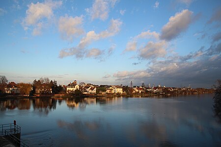 Frankfurt Griesheim von der Staustufe