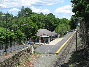 Franklin - Dean College estação de MBTA, Franklin MA.jpg