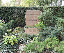 Friedhof Nikolassee - Eduard Kohlrausch.jpg'yi tut