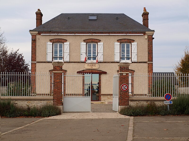 File:Garancières-en-Beauce-FR-28-mairie-03.jpg