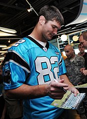 Barnidge signing autographs in 2010. Gary Barnidge Carolina Panthers 2010.JPG