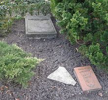 Honorary grave of Siegfried Borris at the Dahlem Cemetery