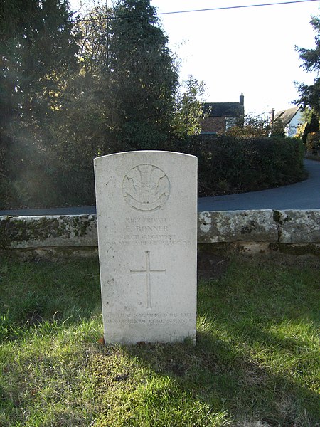 File:Gravestone Edward Bonner - geograph.org.uk - 2690544.jpg