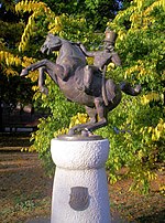 Statue équestre de János Háry, Szekszárd