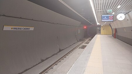 Halkalı caddesi station (1)