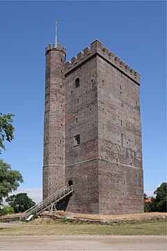 Skåne: Kärnan (byggd på 1310-talet) i Helsingborg, som är Skånes näst största stad.