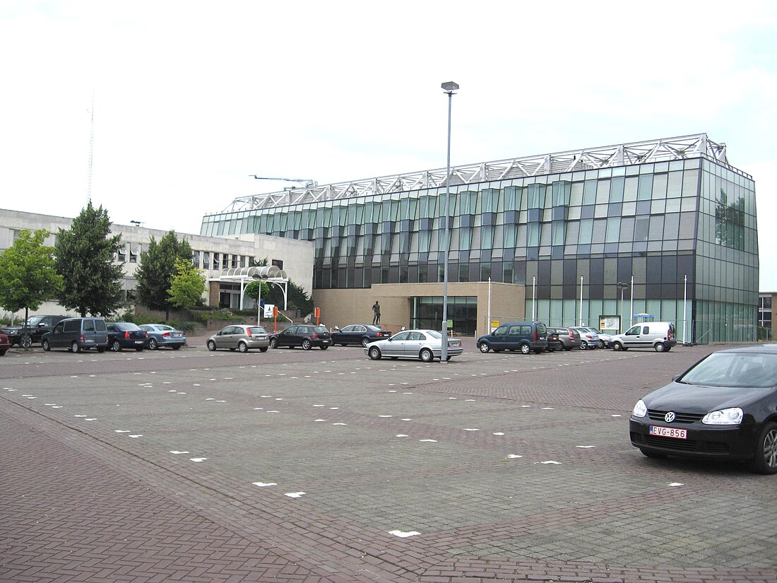 File:Heusden-Zolder - Gemeentehuis.jpg