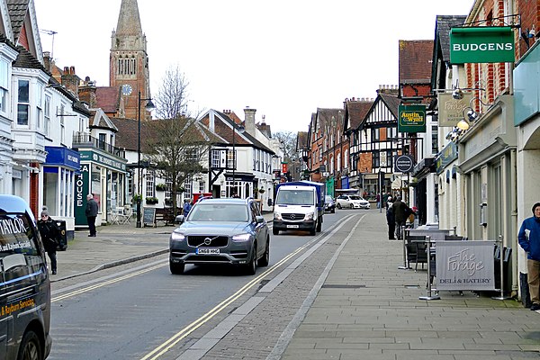 Lyndhurst High Street, February 2020