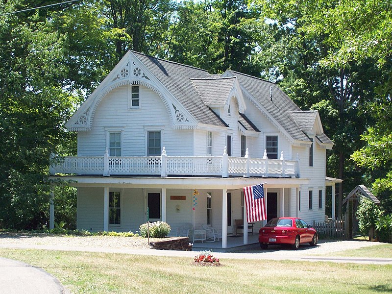 File:House in the Point Chautauqua Historic District Jul 12.jpg