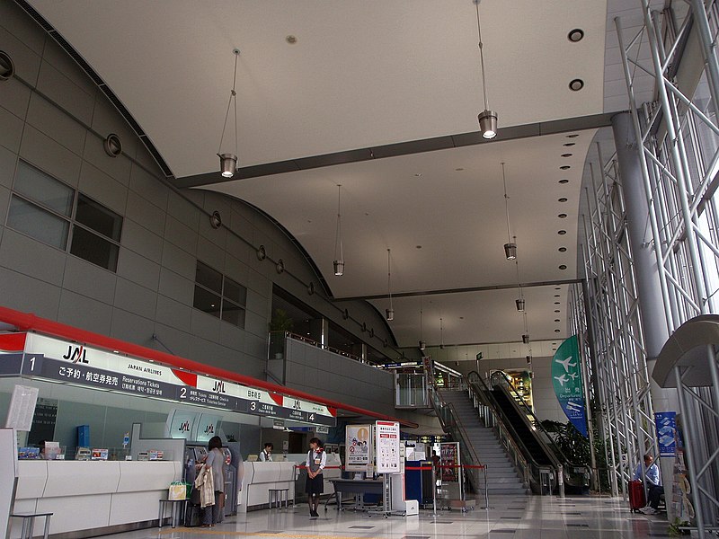 File:Inside in Nanki Shirahama airport terminal Wakayama,JAPAN.jpg