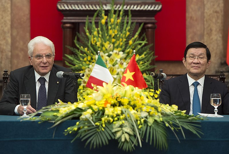 File:Italian President Sergio Mattarella and Vietnamese President Truong Tan Sang (2015).jpg