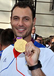 Jérôme Fernandez et sa médaille d'or (2012).