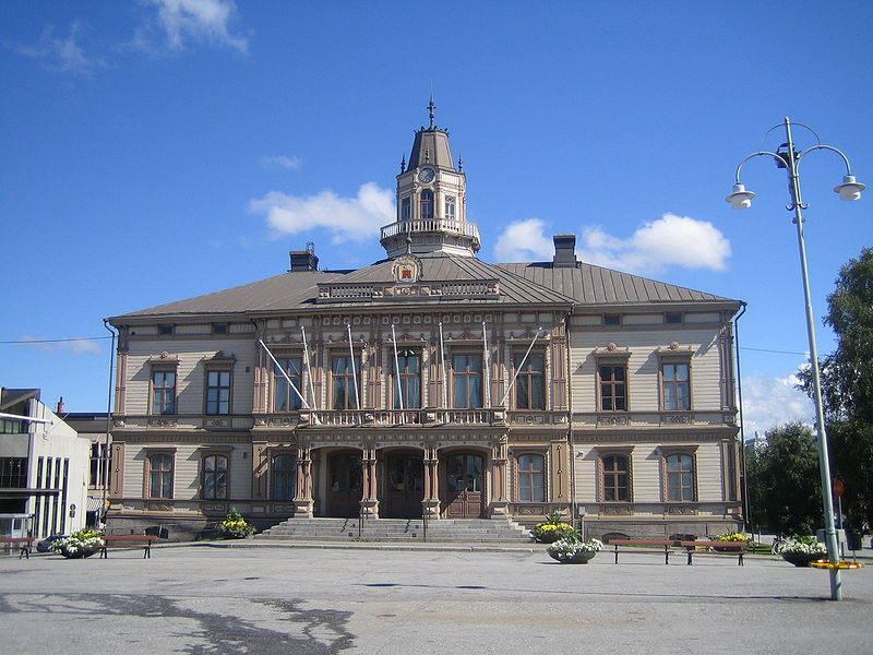 File:Jakobstad City Hall.jpg