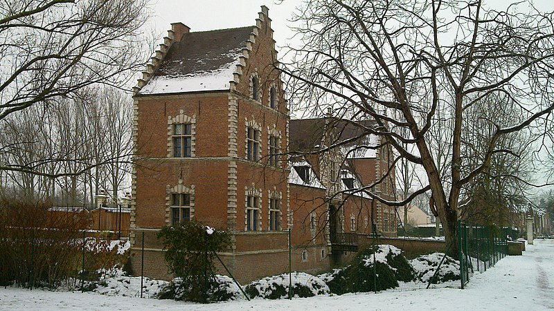 File:Jielbeaumadier chateau flers neige vda 20101221 1.jpg