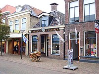 Museumwinkel en pand met salon/expositie, Midstraat 97 en 99