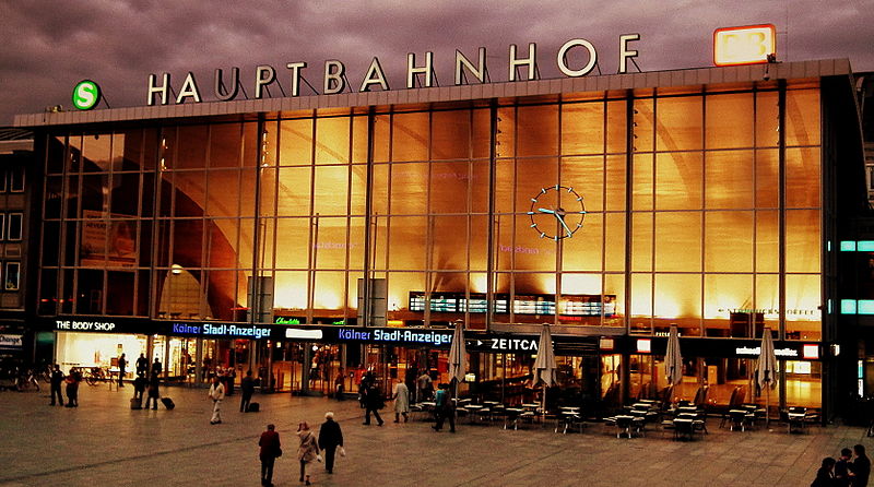 File:KOLN HAUPTBAHNHOF GERMANY JULY 2012 (7687101342).jpg